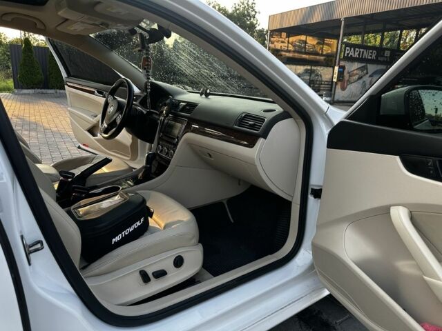 Белый Фольксваген Пассат, объемом двигателя 2 л и пробегом 140 тыс. км за 14000 $, фото 6 на Automoto.ua