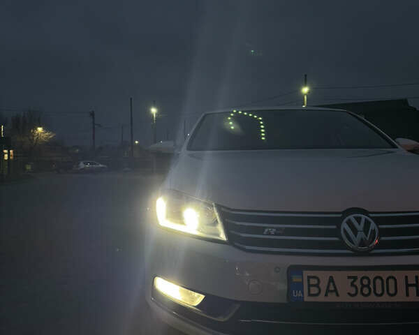 Белый Фольксваген Пассат, объемом двигателя 1.8 л и пробегом 188 тыс. км за 12500 $, фото 14 на Automoto.ua