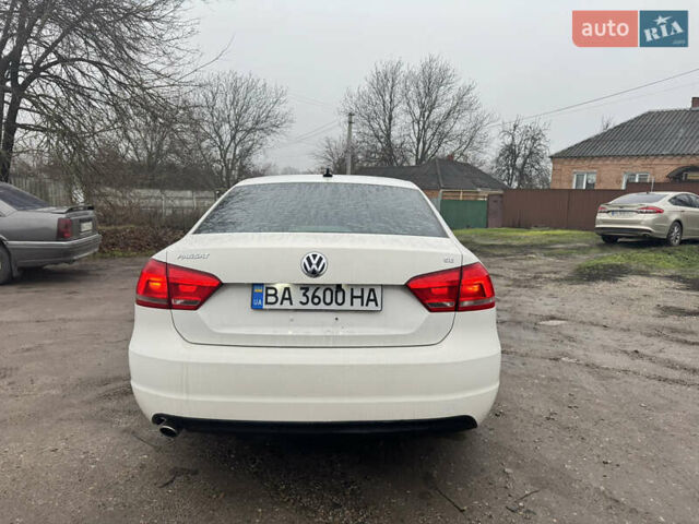 Білий Фольксваген Пассат, об'ємом двигуна 2.5 л та пробігом 201 тис. км за 10400 $, фото 4 на Automoto.ua