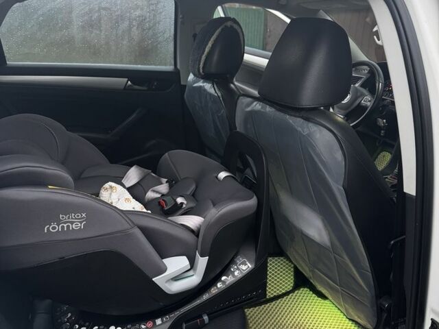 Белый Фольксваген Пассат, объемом двигателя 2.5 л и пробегом 201 тыс. км за 10400 $, фото 13 на Automoto.ua