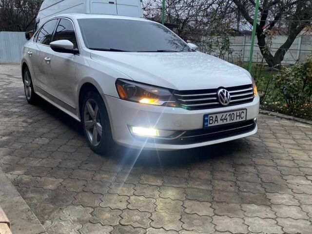 Білий Фольксваген Пассат, об'ємом двигуна 2 л та пробігом 289 тис. км за 11500 $, фото 4 на Automoto.ua