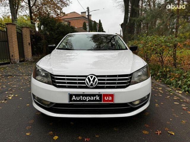Белый Фольксваген Пассат, объемом двигателя 2.5 л и пробегом 190 тыс. км за 10790 $, фото 1 на Automoto.ua