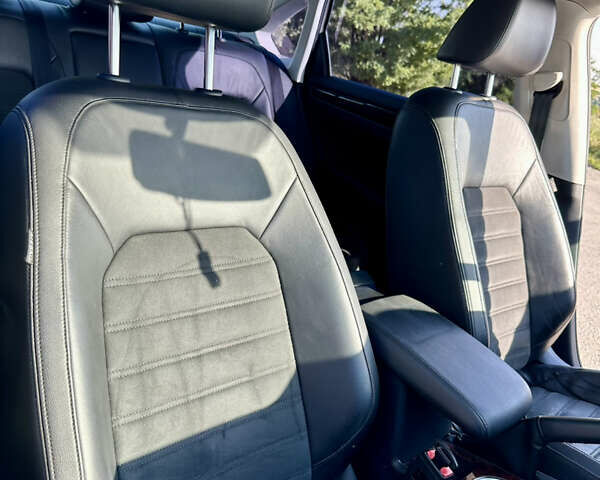 Белый Фольксваген Пассат, объемом двигателя 2 л и пробегом 144 тыс. км за 12500 $, фото 40 на Automoto.ua