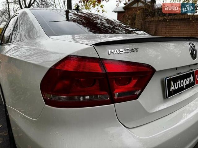 Білий Фольксваген Пассат, об'ємом двигуна 2.5 л та пробігом 190 тис. км за 10790 $, фото 9 на Automoto.ua