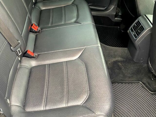 Білий Фольксваген Пассат, об'ємом двигуна 2.5 л та пробігом 250 тис. км за 9500 $, фото 3 на Automoto.ua