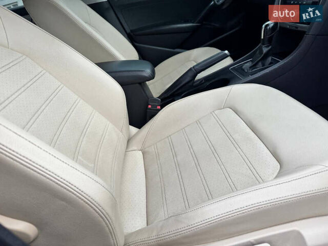 Белый Фольксваген Пассат, объемом двигателя 2.48 л и пробегом 272 тыс. км за 9850 $, фото 22 на Automoto.ua