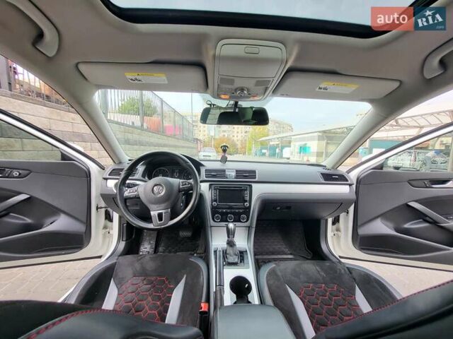 Белый Фольксваген Пассат, объемом двигателя 2.48 л и пробегом 173 тыс. км за 12300 $, фото 12 на Automoto.ua