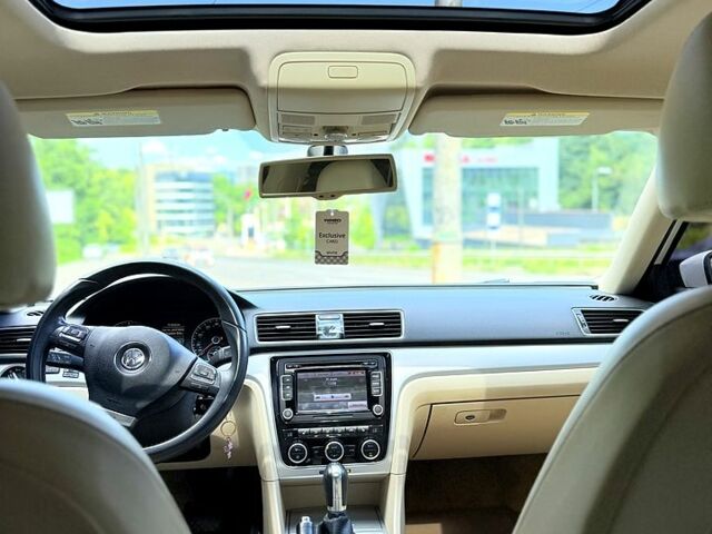 Білий Фольксваген Пассат, об'ємом двигуна 2 л та пробігом 196 тис. км за 10700 $, фото 7 на Automoto.ua