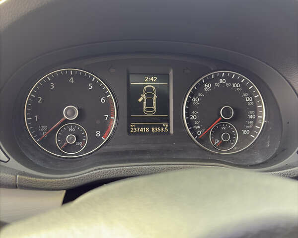 Білий Фольксваген Пассат, об'ємом двигуна 2.48 л та пробігом 237 тис. км за 9500 $, фото 20 на Automoto.ua