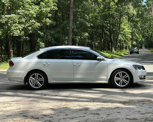 Белый Фольксваген Пассат, объемом двигателя 2.5 л и пробегом 264 тыс. км за 10950 $, фото 2 на Automoto.ua