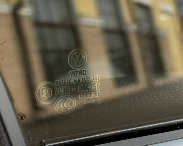 Білий Фольксваген Пассат, об'ємом двигуна 2.48 л та пробігом 237 тис. км за 9500 $, фото 9 на Automoto.ua