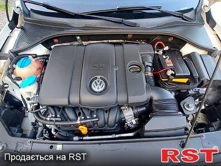 Білий Фольксваген Пассат, об'ємом двигуна 2.5 л та пробігом 304 тис. км за 10600 $, фото 1 на Automoto.ua