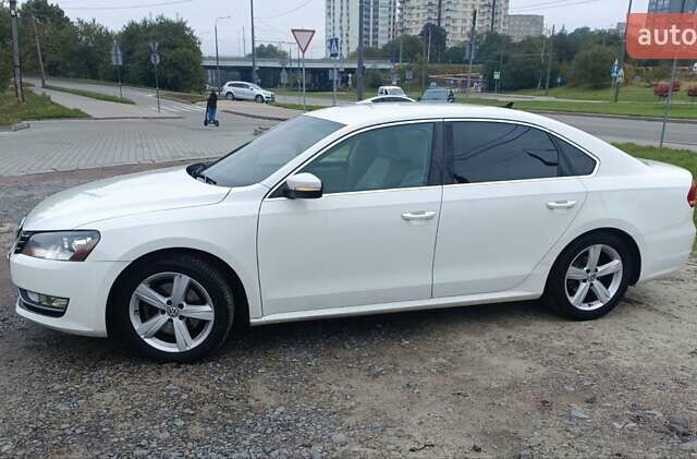Білий Фольксваген Пассат, об'ємом двигуна 2.5 л та пробігом 223 тис. км за 10400 $, фото 8 на Automoto.ua