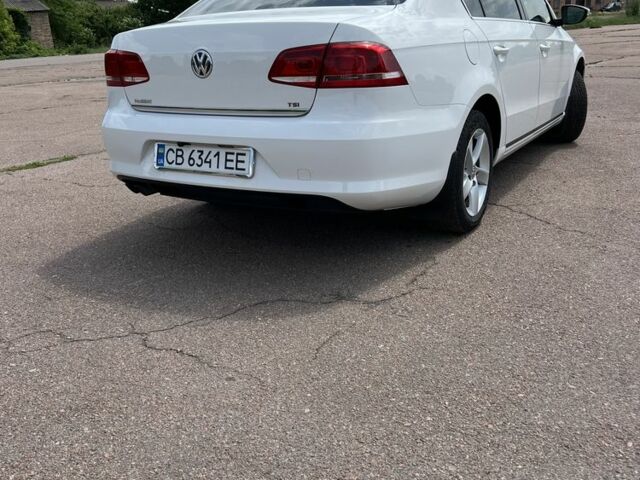 Белый Фольксваген Пассат, объемом двигателя 1.8 л и пробегом 140 тыс. км за 9300 $, фото 3 на Automoto.ua