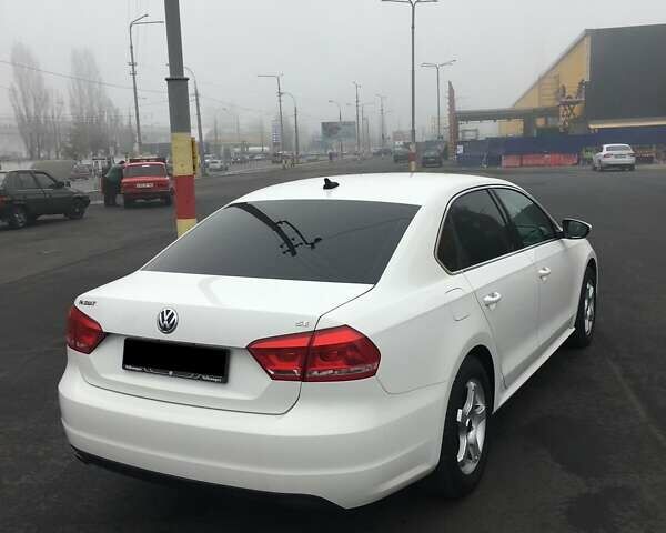 Белый Фольксваген Пассат, объемом двигателя 2.5 л и пробегом 193 тыс. км за 10200 $, фото 2 на Automoto.ua