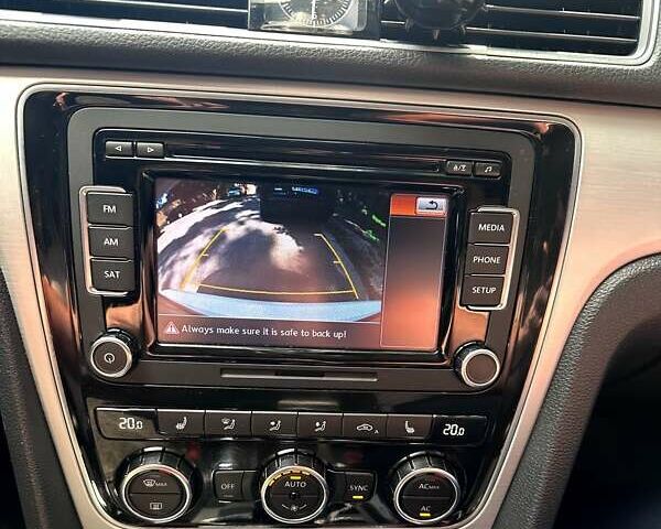 Белый Фольксваген Пассат, объемом двигателя 2.5 л и пробегом 264 тыс. км за 10950 $, фото 19 на Automoto.ua