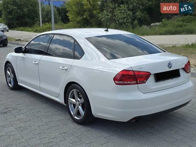 Белый Фольксваген Пассат, объемом двигателя 2.5 л и пробегом 155 тыс. км за 11500 $, фото 6 на Automoto.ua