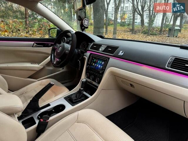 Білий Фольксваген Пассат, об'ємом двигуна 2.5 л та пробігом 190 тис. км за 10790 $, фото 32 на Automoto.ua