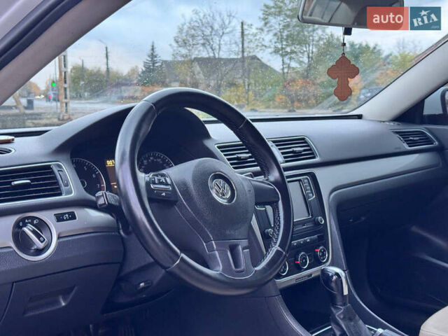Белый Фольксваген Пассат, объемом двигателя 2.48 л и пробегом 272 тыс. км за 9850 $, фото 15 на Automoto.ua