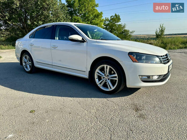 Белый Фольксваген Пассат, объемом двигателя 2 л и пробегом 144 тыс. км за 12500 $, фото 7 на Automoto.ua