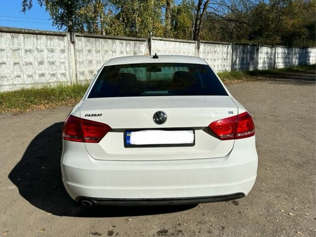 Білий Фольксваген Пассат, об'ємом двигуна 2.5 л та пробігом 209 тис. км за 9300 $, фото 3 на Automoto.ua