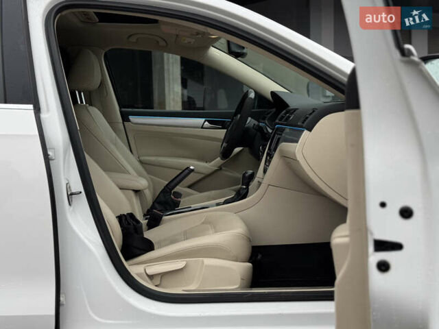 Белый Фольксваген Пассат, объемом двигателя 2.5 л и пробегом 188 тыс. км за 10590 $, фото 49 на Automoto.ua