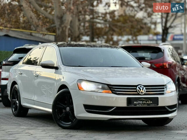 Белый Фольксваген Пассат, объемом двигателя 2.48 л и пробегом 125 тыс. км за 9900 $, фото 19 на Automoto.ua
