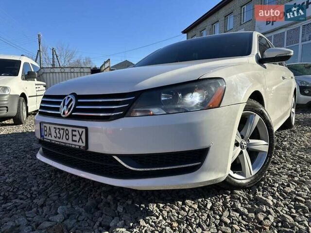 Білий Фольксваген Пассат, об'ємом двигуна 2.5 л та пробігом 249 тис. км за 9500 $, фото 1 на Automoto.ua