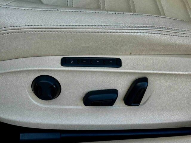 Фольксваген Пассат 2012 в Киеве на Automoto.ua Белый Фольксваген Пассат, объемом двигателя 3.6 л и пробегом 137 тыс. км за 10900 $, фото 13 на Automoto.ua