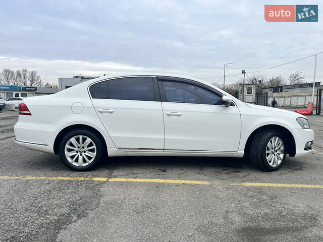 Білий Фольксваген Пассат, об'ємом двигуна 1.8 л та пробігом 146 тис. км за 11400 $, фото 3 на Automoto.ua