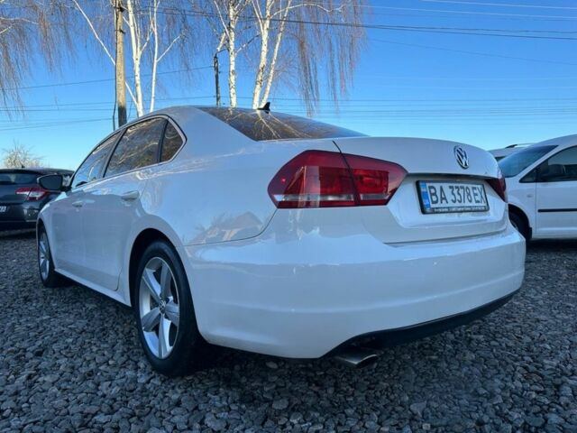 Білий Фольксваген Пассат, об'ємом двигуна 2.5 л та пробігом 249 тис. км за 9500 $, фото 3 на Automoto.ua