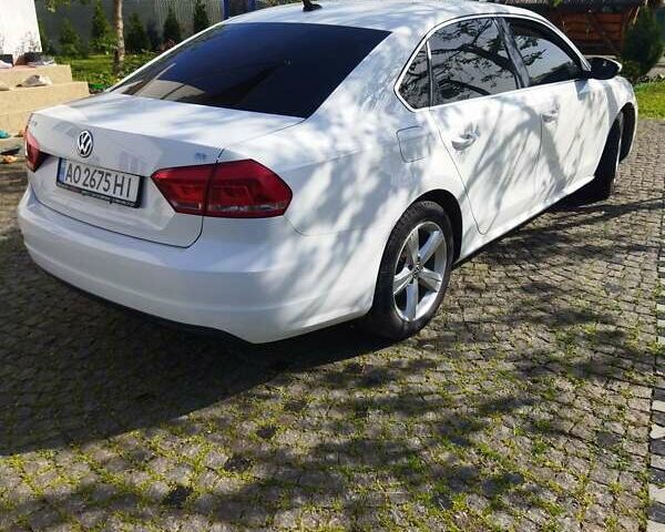 Білий Фольксваген Пассат, об'ємом двигуна 2.5 л та пробігом 172 тис. км за 11900 $, фото 9 на Automoto.ua