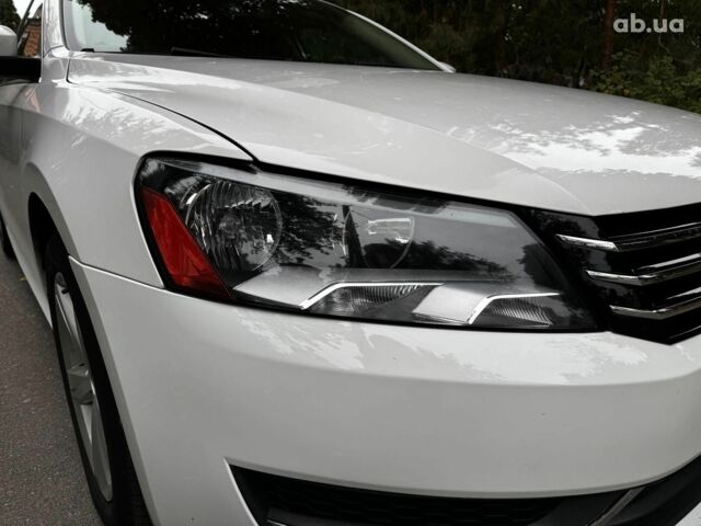 Белый Фольксваген Пассат, объемом двигателя 2.5 л и пробегом 225 тыс. км за 10590 $, фото 3 на Automoto.ua