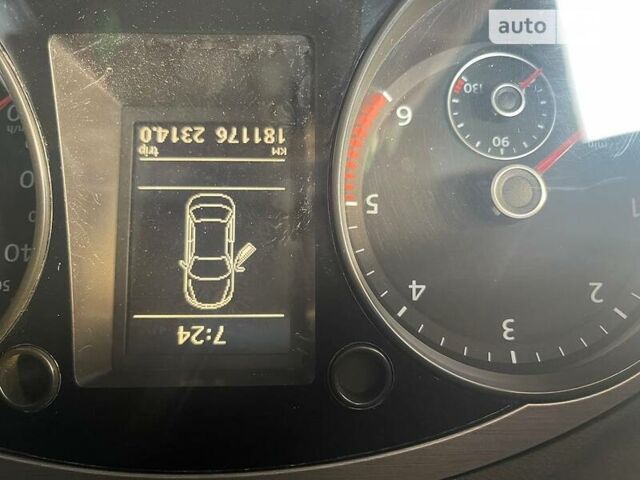 Белый Фольксваген Пассат, объемом двигателя 1.6 л и пробегом 220 тыс. км за 9500 $, фото 10 на Automoto.ua