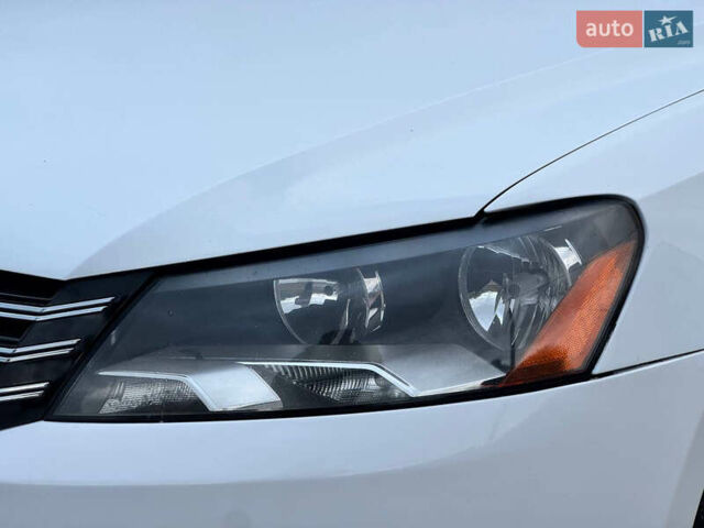 Белый Фольксваген Пассат, объемом двигателя 2.48 л и пробегом 272 тыс. км за 9850 $, фото 9 на Automoto.ua