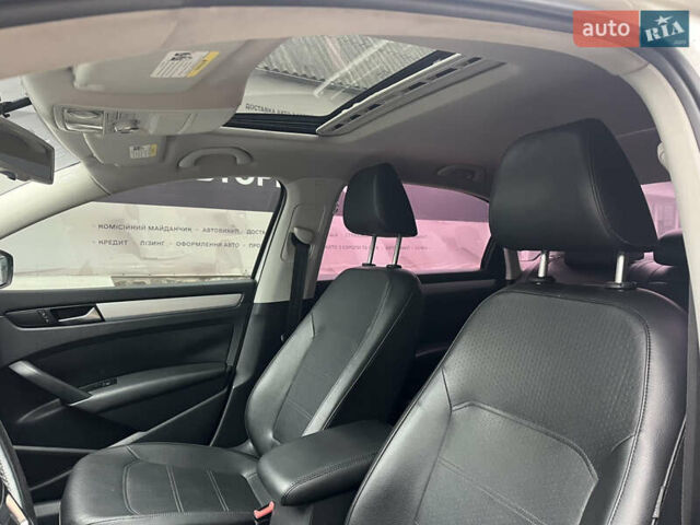 Белый Фольксваген Пассат, объемом двигателя 2.48 л и пробегом 213 тыс. км за 9400 $, фото 14 на Automoto.ua