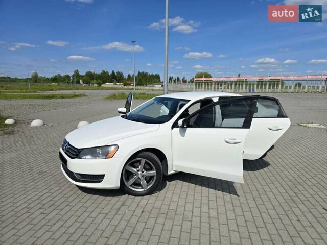 Белый Фольксваген Пассат, объемом двигателя 2.5 л и пробегом 155 тыс. км за 11500 $, фото 13 на Automoto.ua