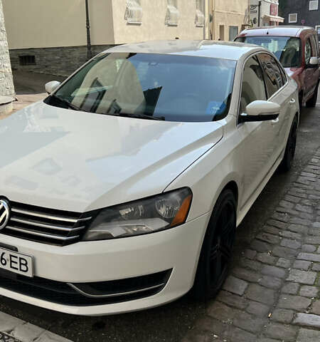 Белый Фольксваген Пассат, объемом двигателя 2.5 л и пробегом 201 тыс. км за 10300 $, фото 16 на Automoto.ua