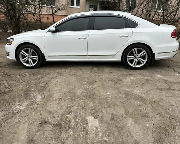 Белый Фольксваген Пассат, объемом двигателя 2 л и пробегом 280 тыс. км за 11000 $, фото 5 на Automoto.ua