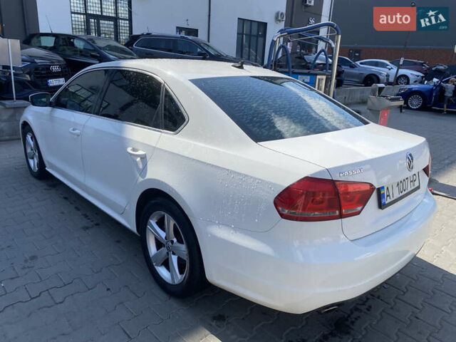 Білий Фольксваген Пассат, об'ємом двигуна 2.48 л та пробігом 220 тис. км за 10700 $, фото 7 на Automoto.ua