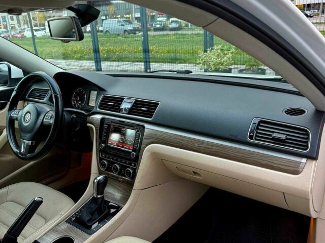Фольксваген Пассат 2012 в Киеве на Automoto.ua Белый Фольксваген Пассат, объемом двигателя 3.6 л и пробегом 137 тыс. км за 10900 $, фото 18 на Automoto.ua