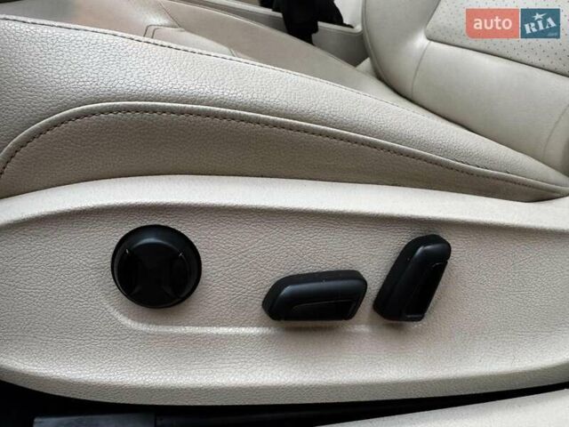 Білий Фольксваген Пассат, об'ємом двигуна 2.5 л та пробігом 190 тис. км за 10790 $, фото 15 на Automoto.ua