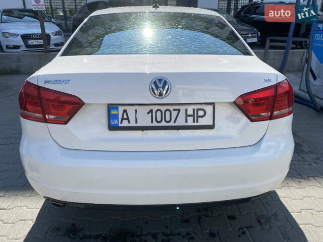 Білий Фольксваген Пассат, об'ємом двигуна 2.48 л та пробігом 220 тис. км за 10700 $, фото 10 на Automoto.ua