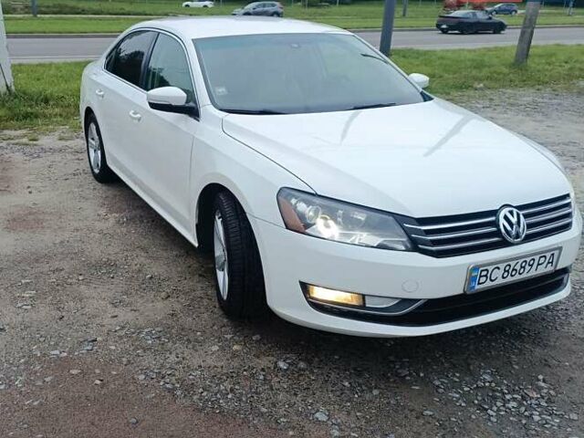 Білий Фольксваген Пассат, об'ємом двигуна 2.5 л та пробігом 223 тис. км за 10400 $, фото 11 на Automoto.ua