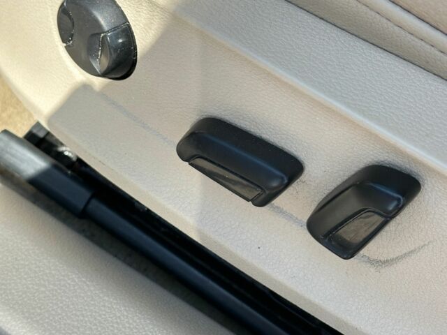 Белый Фольксваген Пассат, объемом двигателя 2.5 л и пробегом 247 тыс. км за 9200 $, фото 7 на Automoto.ua