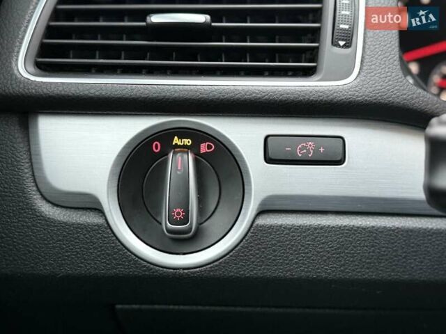 Білий Фольксваген Пассат, об'ємом двигуна 2.5 л та пробігом 239 тис. км за 9300 $, фото 26 на Automoto.ua