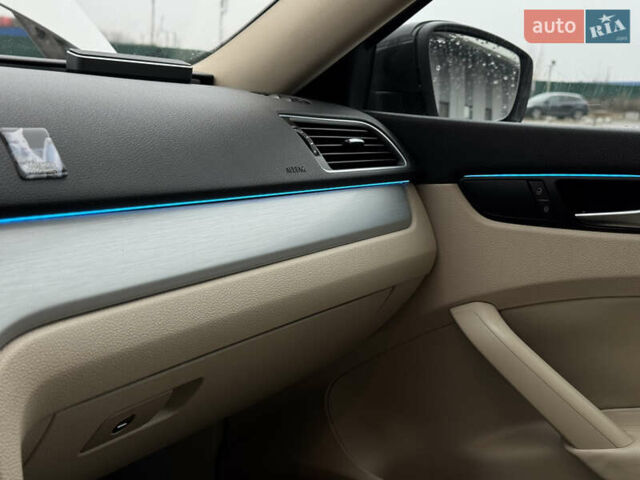 Белый Фольксваген Пассат, объемом двигателя 2.5 л и пробегом 188 тыс. км за 10590 $, фото 32 на Automoto.ua