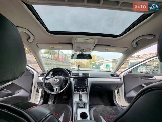 Белый Фольксваген Пассат, объемом двигателя 2.48 л и пробегом 173 тыс. км за 12300 $, фото 11 на Automoto.ua