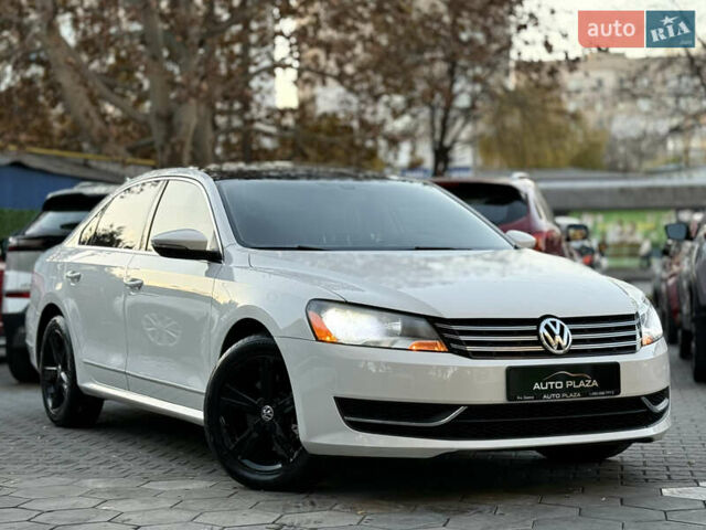 Белый Фольксваген Пассат, объемом двигателя 2.48 л и пробегом 125 тыс. км за 9900 $, фото 15 на Automoto.ua