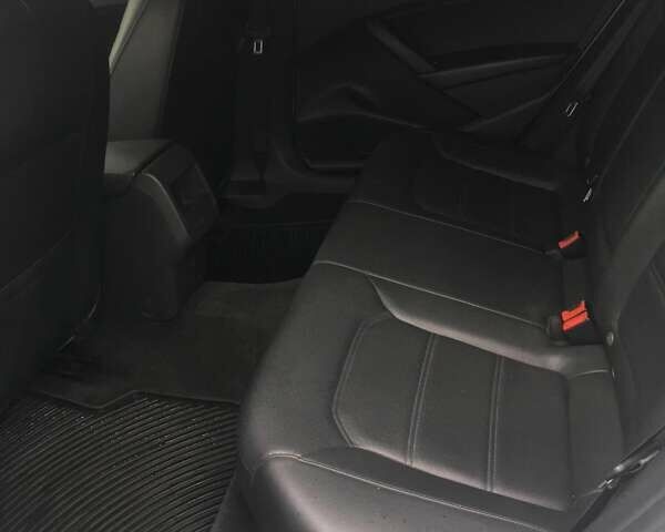 Белый Фольксваген Пассат, объемом двигателя 2.5 л и пробегом 193 тыс. км за 10200 $, фото 10 на Automoto.ua